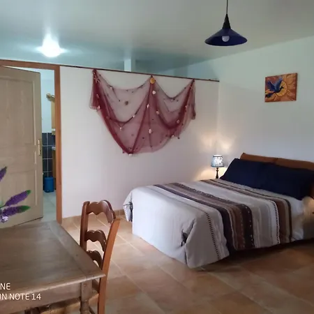 펜션 Braunis Bourran