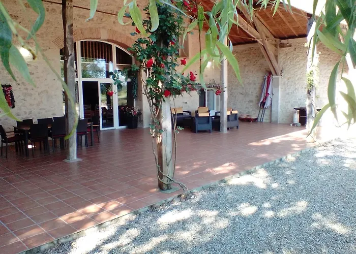 بيت للعطل Braunis Bourran